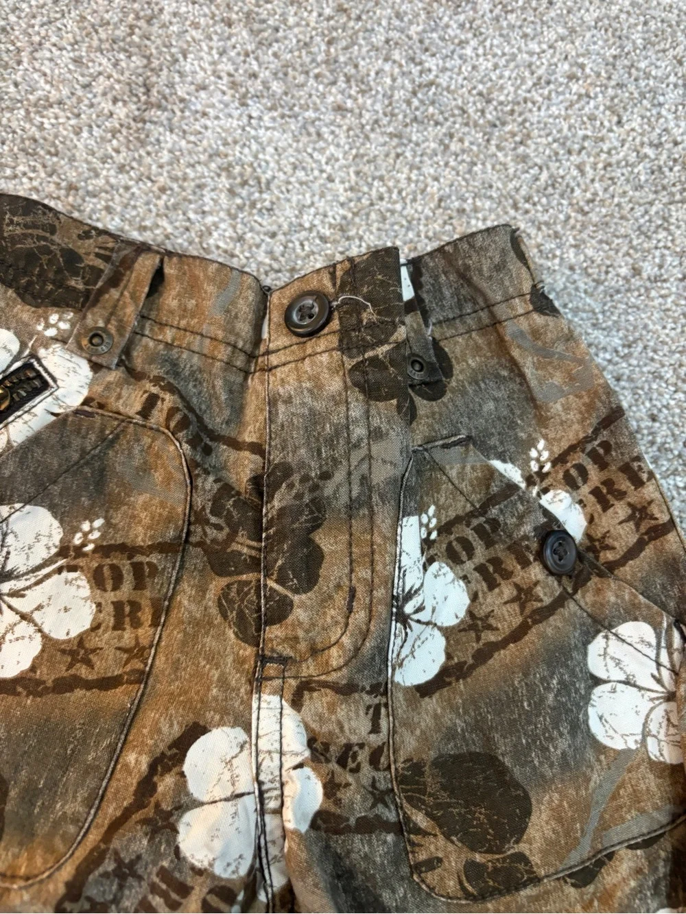 Vintage Y2K Old Navy Tropical Print Cargo Shorts baby 18-34 months vacation.